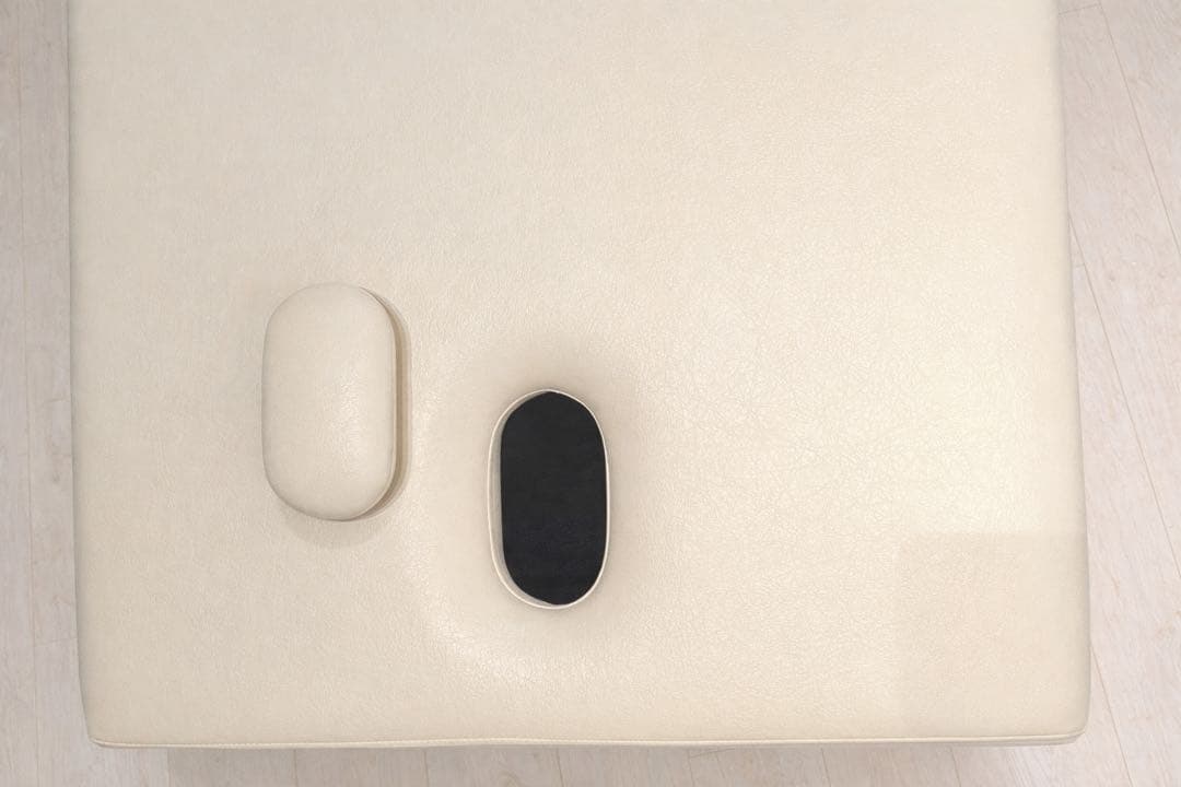 電動昇降付 有孔施術台／エステ マッサージ ベッド