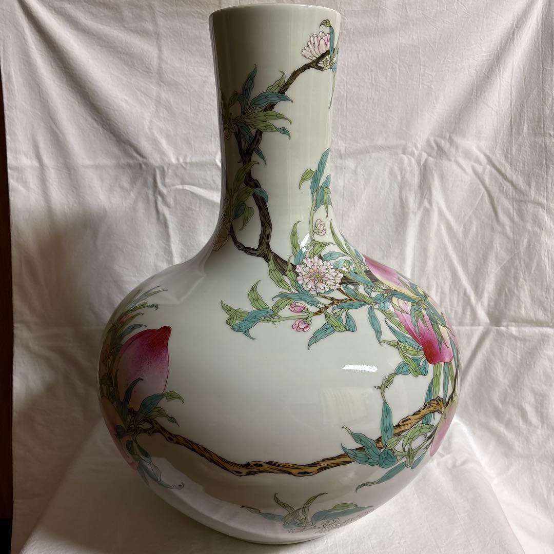 大清乾隆年製 粉彩桃図大壷