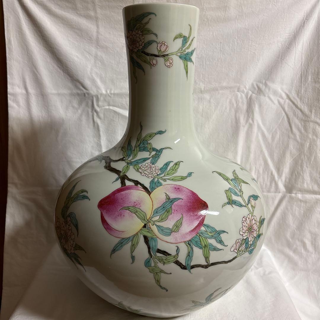 大清乾隆年製 粉彩桃図大壷