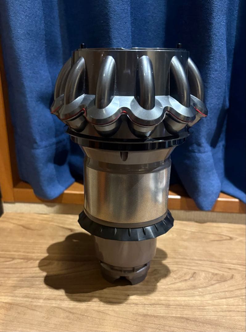 アタッチメント多数付属！細部まで洗浄済！#Dyson #V10 ハンドクリーナー