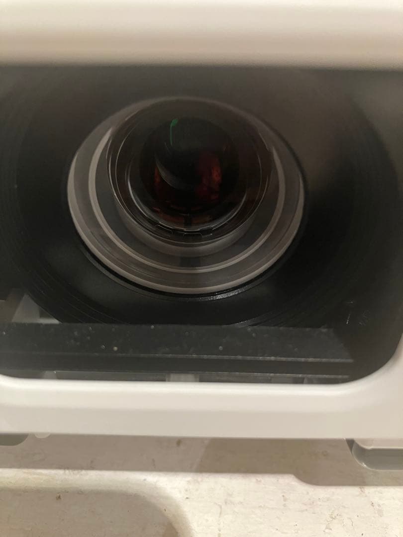 EPSON EB-S05 プロジェクター通電確認