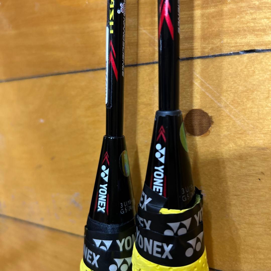 バドミントンラケット2本　ARC-Zスラッシュ 3U G5✖️2本