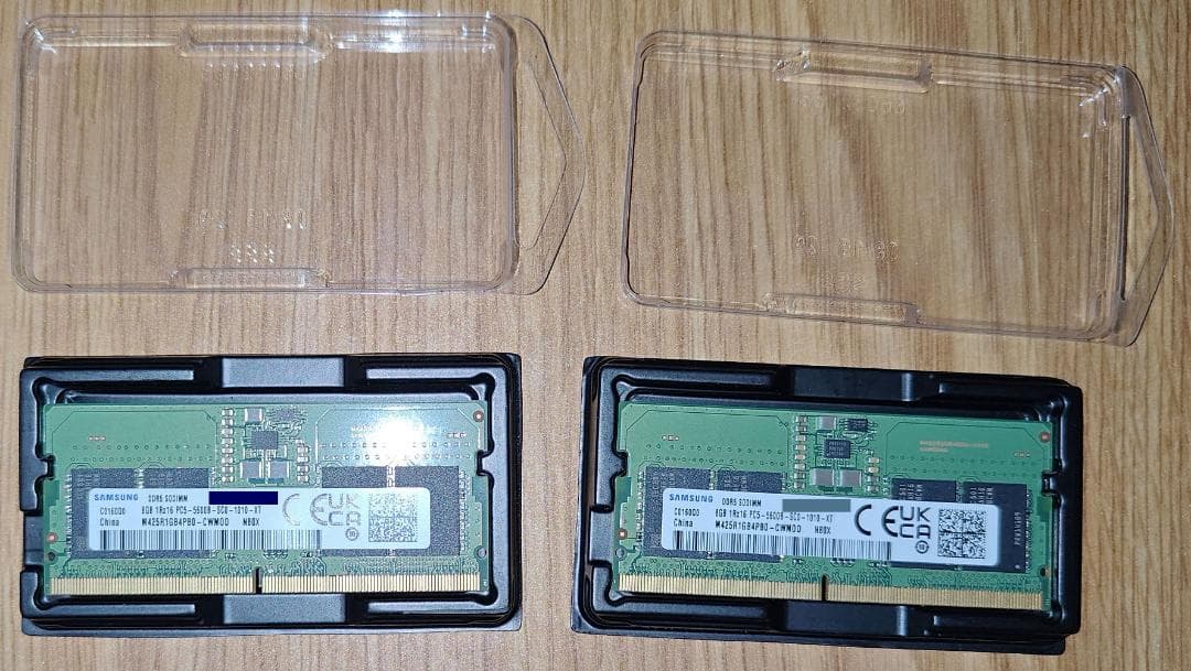 Samsung 8GBx2 DDR5 SO-DIMM メモリ