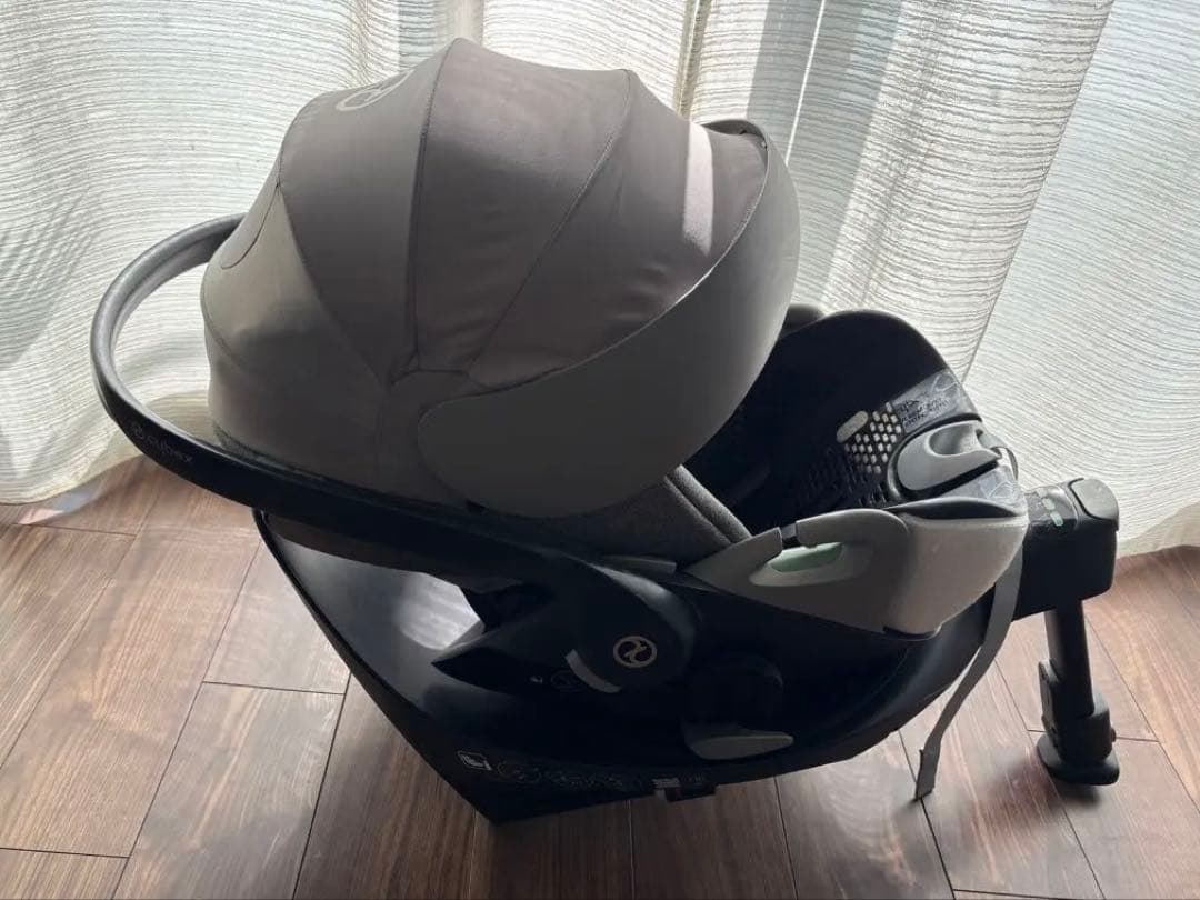 Cybex CLOUD T i-SIZE ＋ BASE T セット✨