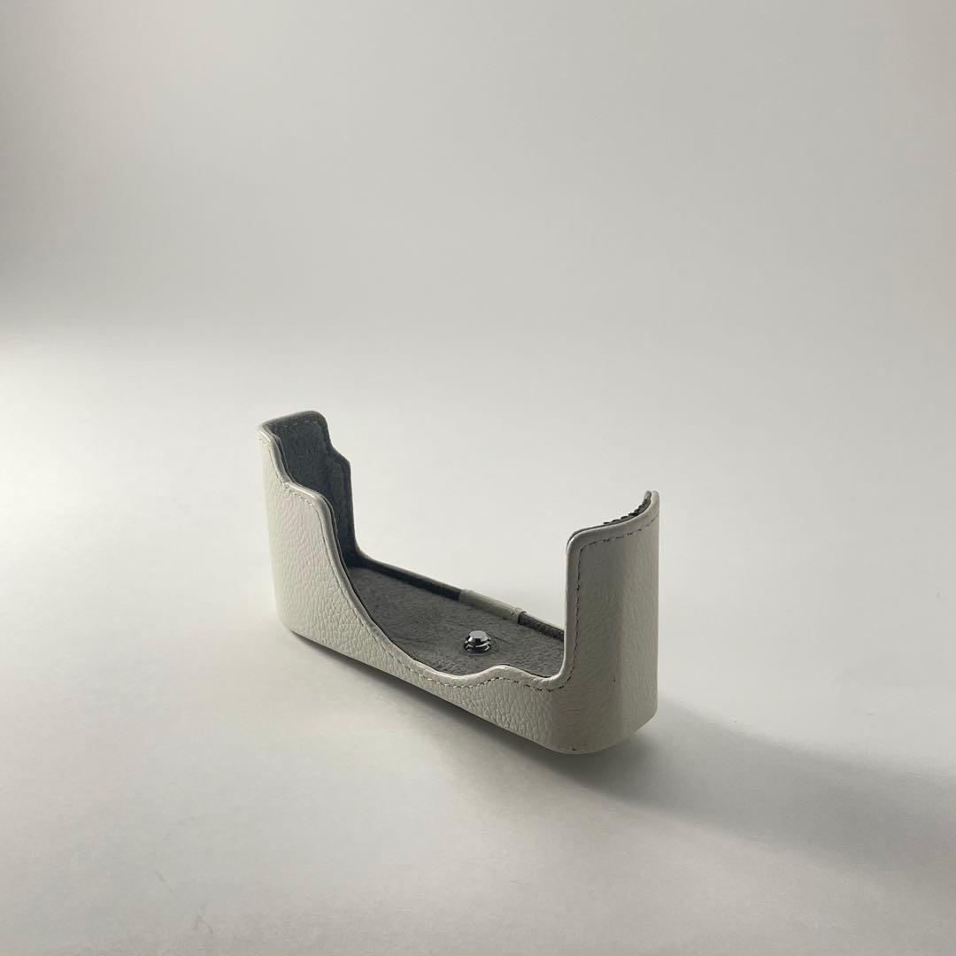 【ショット数2000・返品保証】Nikon1 J3ホワイト 標準レンズキット