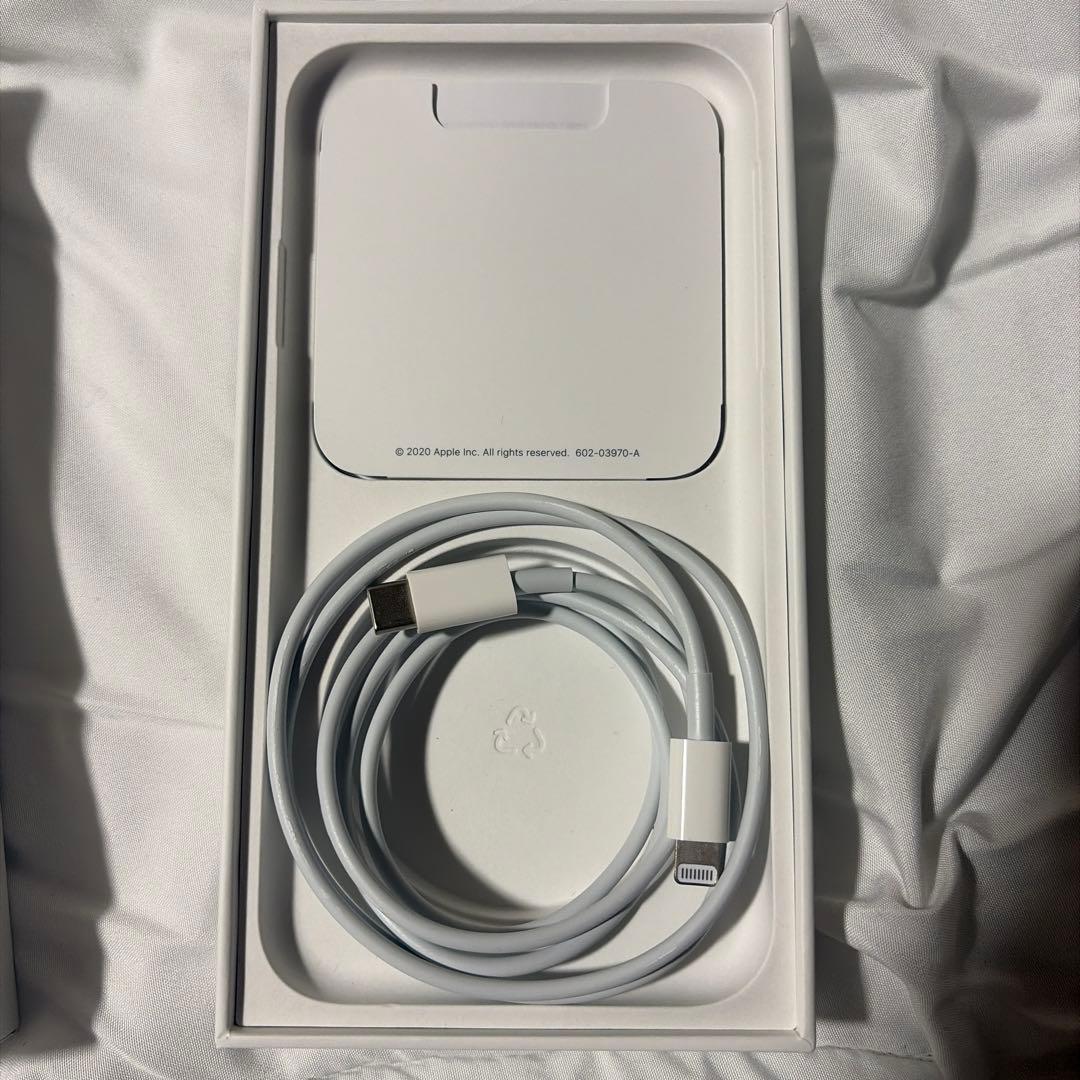 A*n様 iPhone11 64G 箱付属