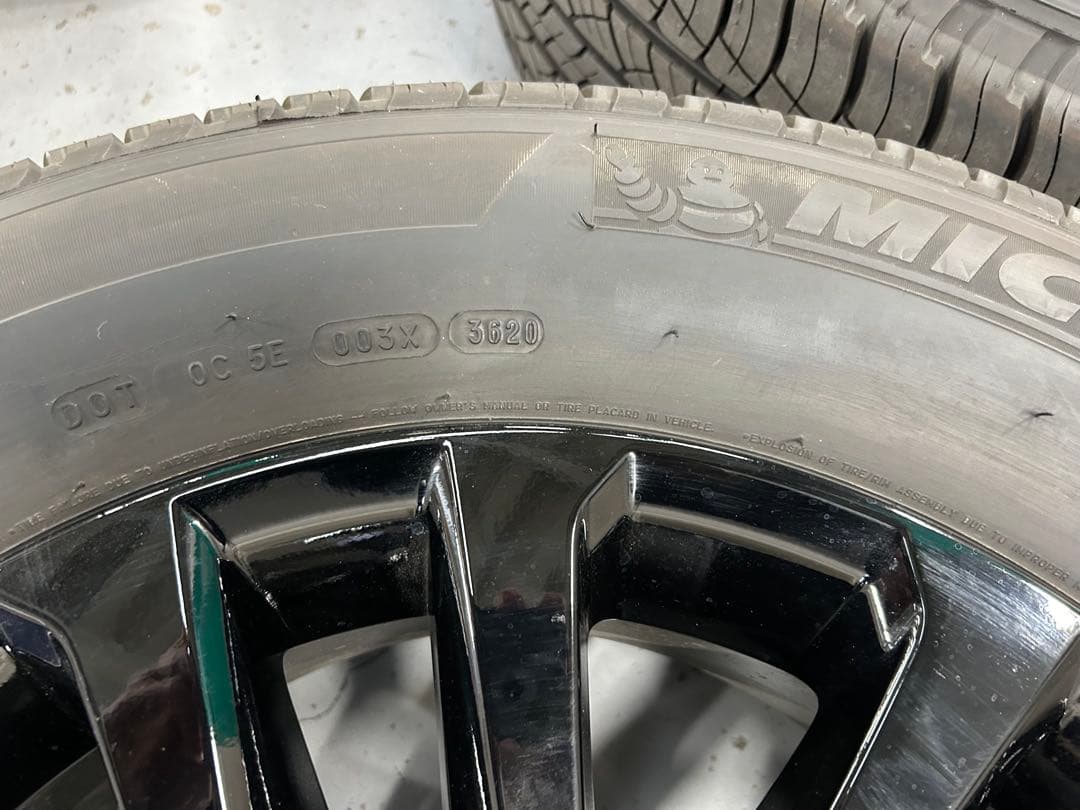 手渡し限定！150後期プラドのブラックエデションタイヤホイール(5本！)