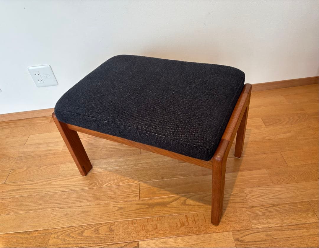 ナガノインテリア スツールLC007 ウォールナット無垢オットマン