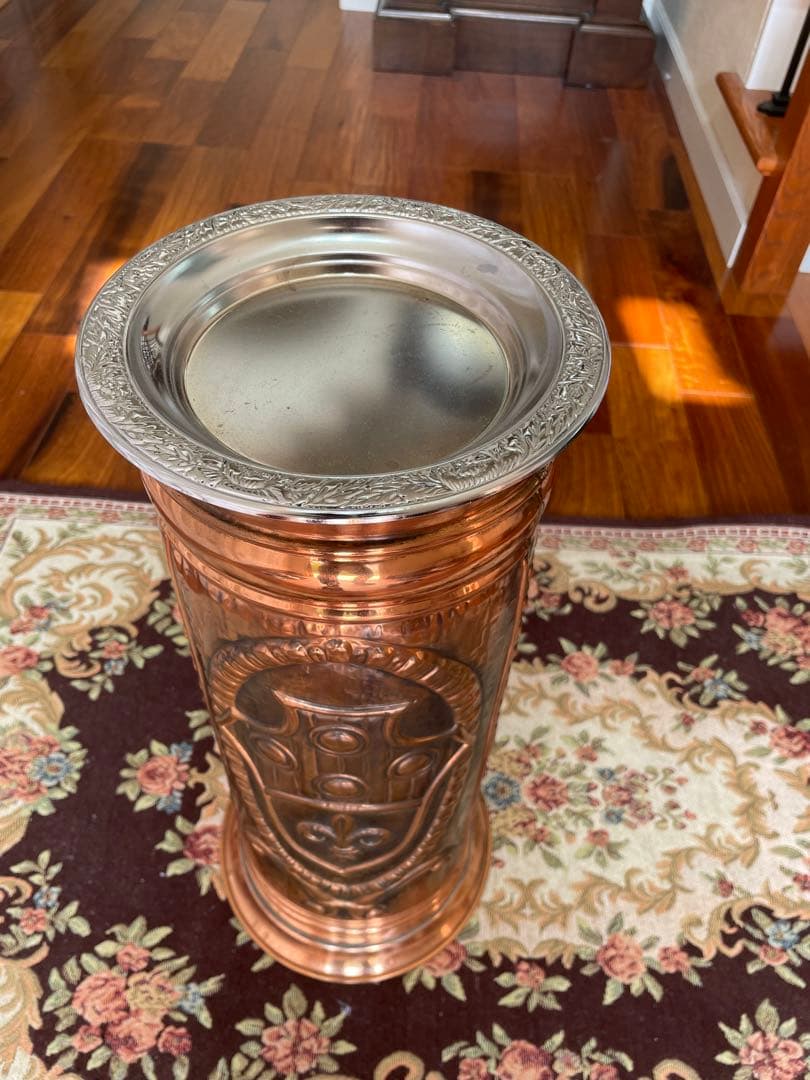 Trebelli イタリア　傘立て　銅　百合の紋章　アンティーク