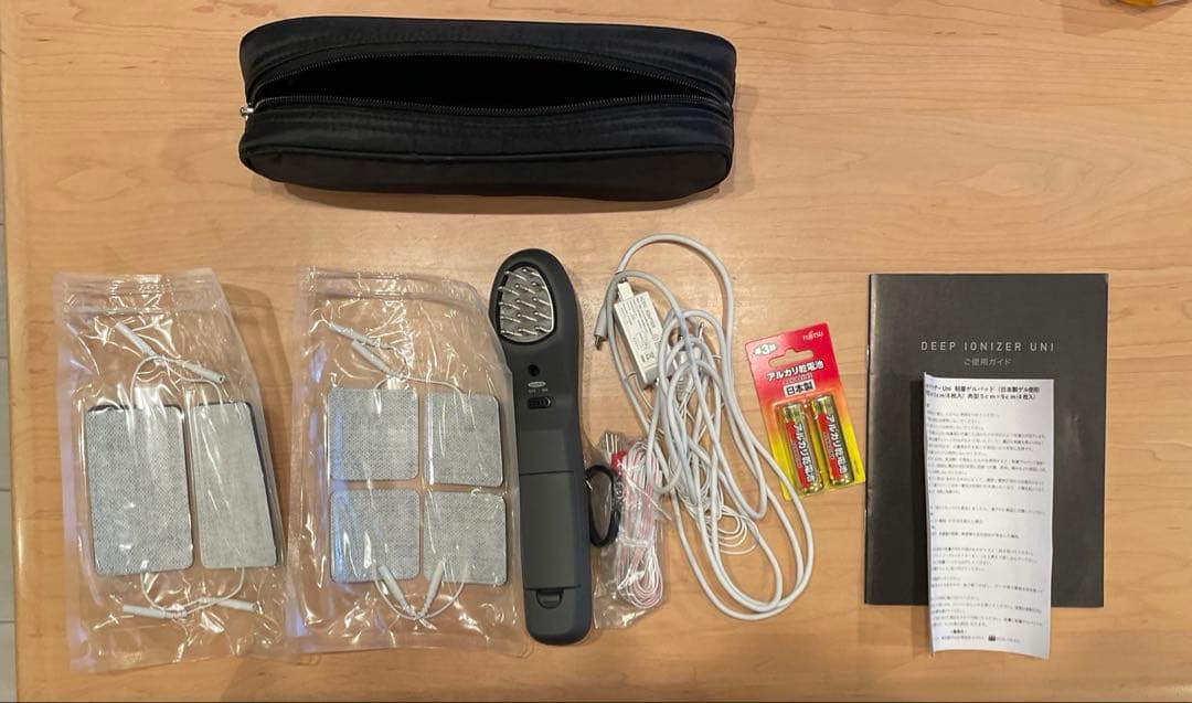 イオナイザー　EBM uni 美顔器