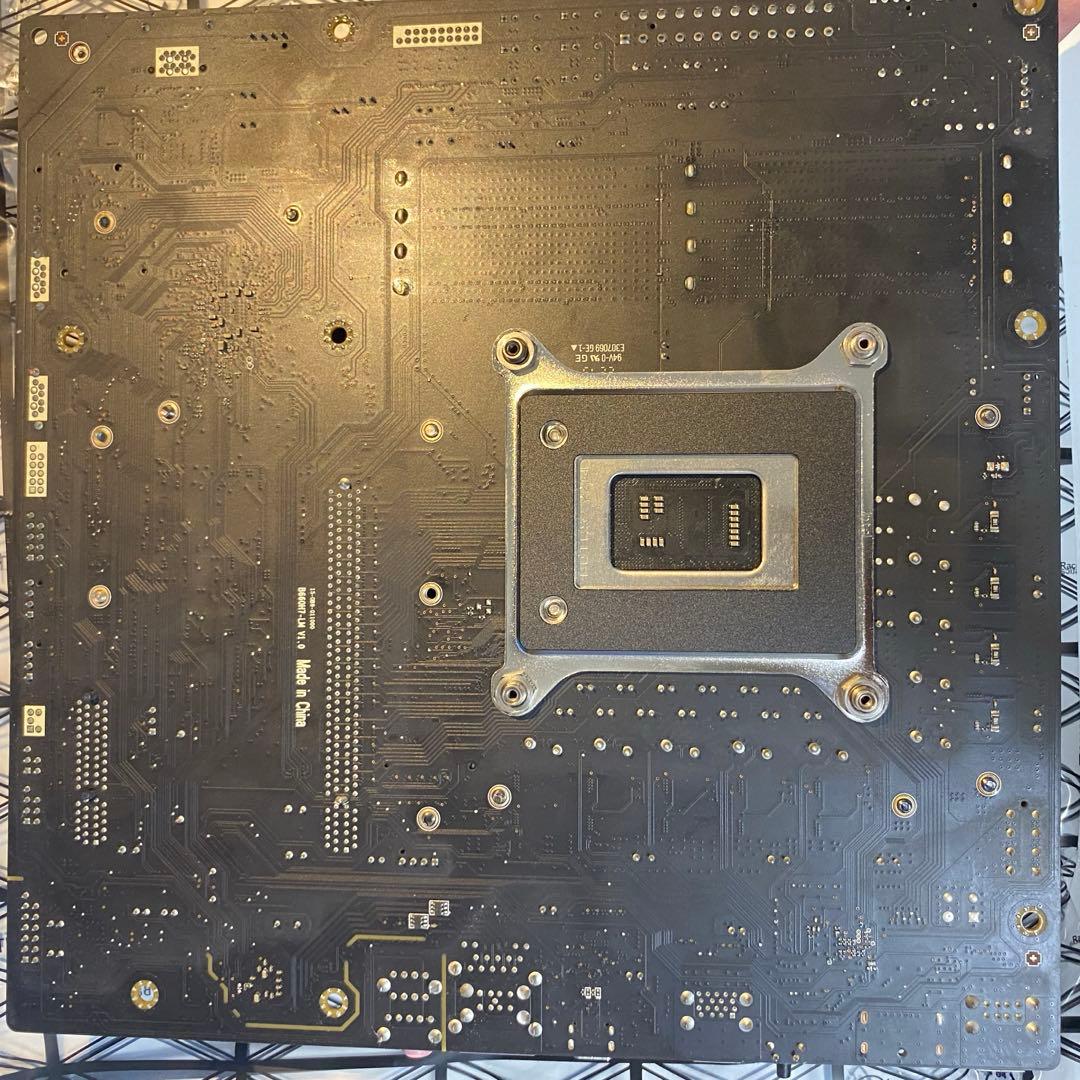 B660 LGA1700 マザーボード CPUクーラー付き Lenovo純正