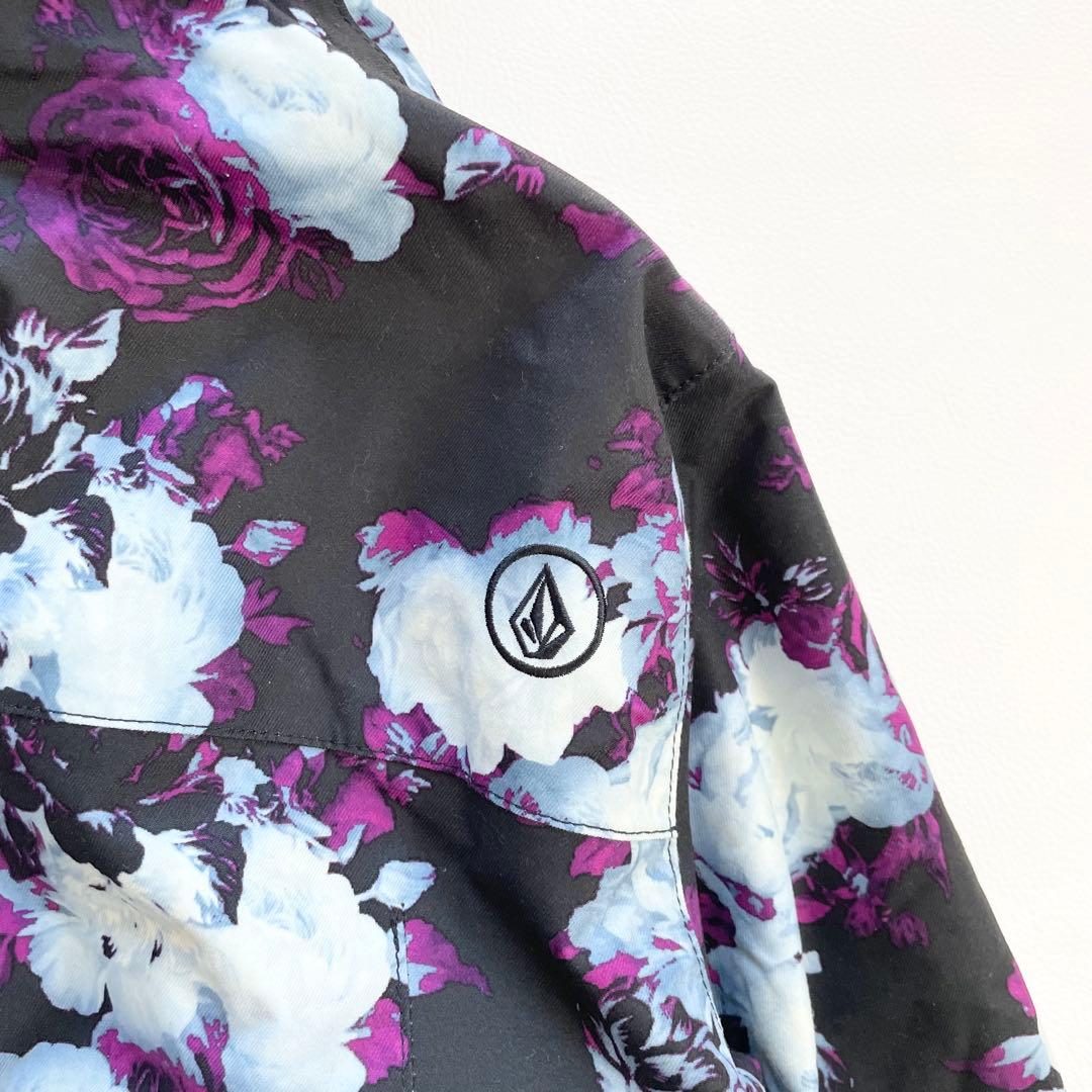 4440【新品タグ付き】ボルコム スノボウェア ジャケット 花柄 レディース 黒