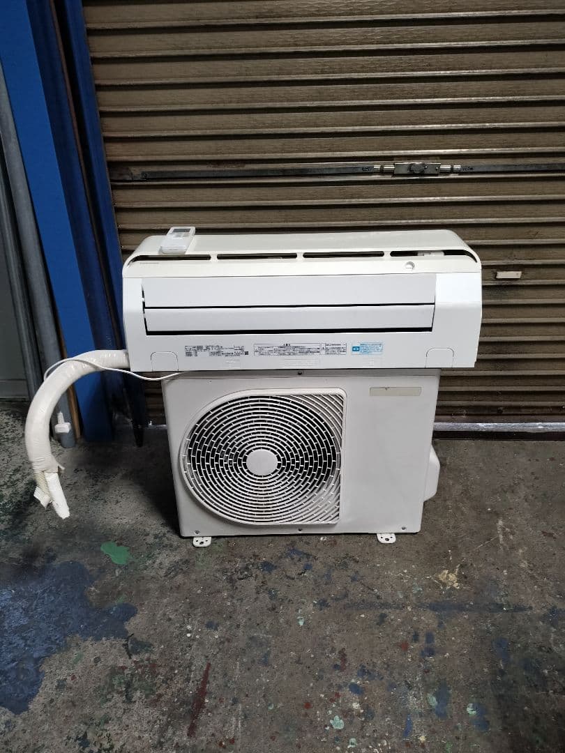 即*須様 ◆直接引き取り限定◆TOSHIBA　RAS-E225RT(W) 201