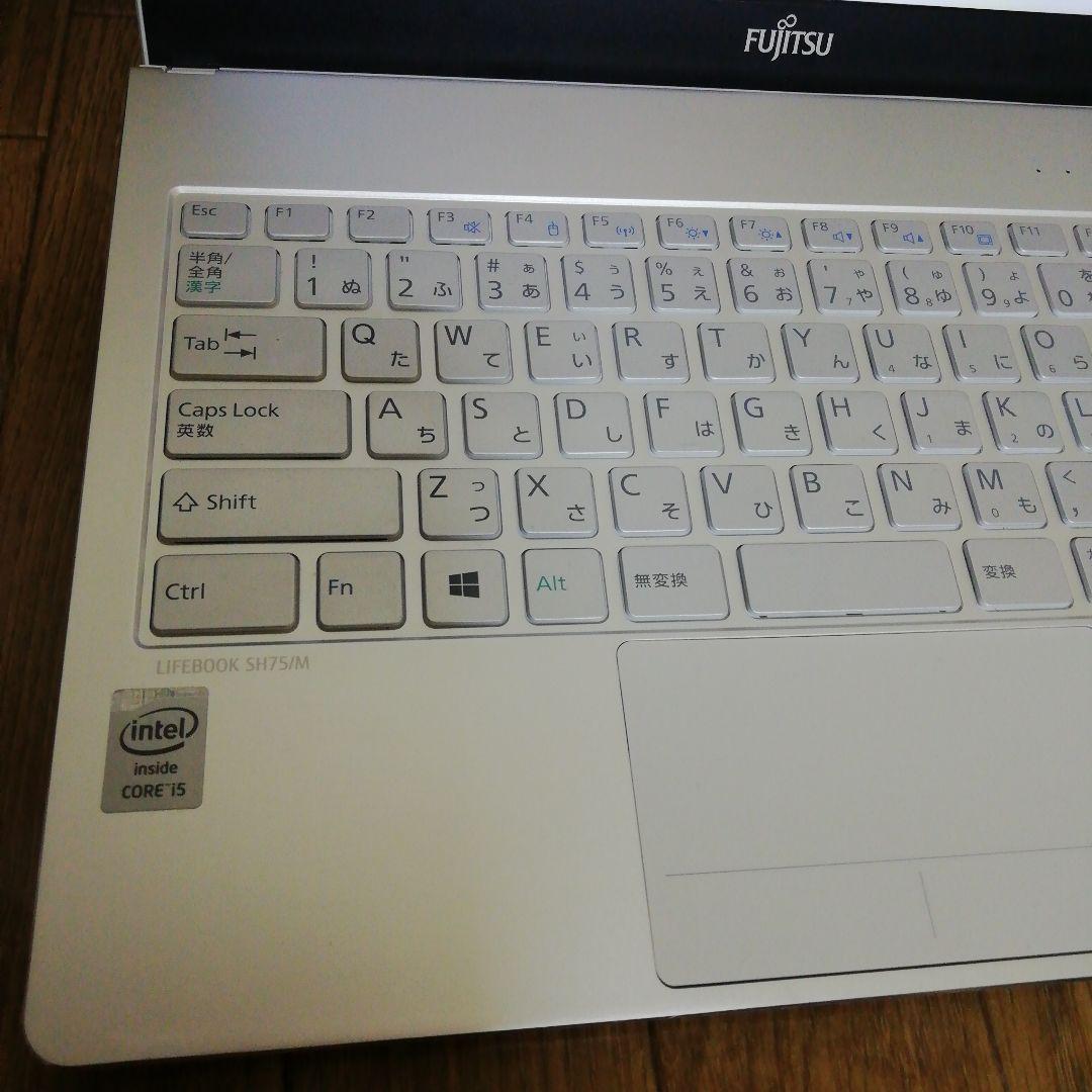 【小型薄型】富士通Windows11ノートPC（Office付）