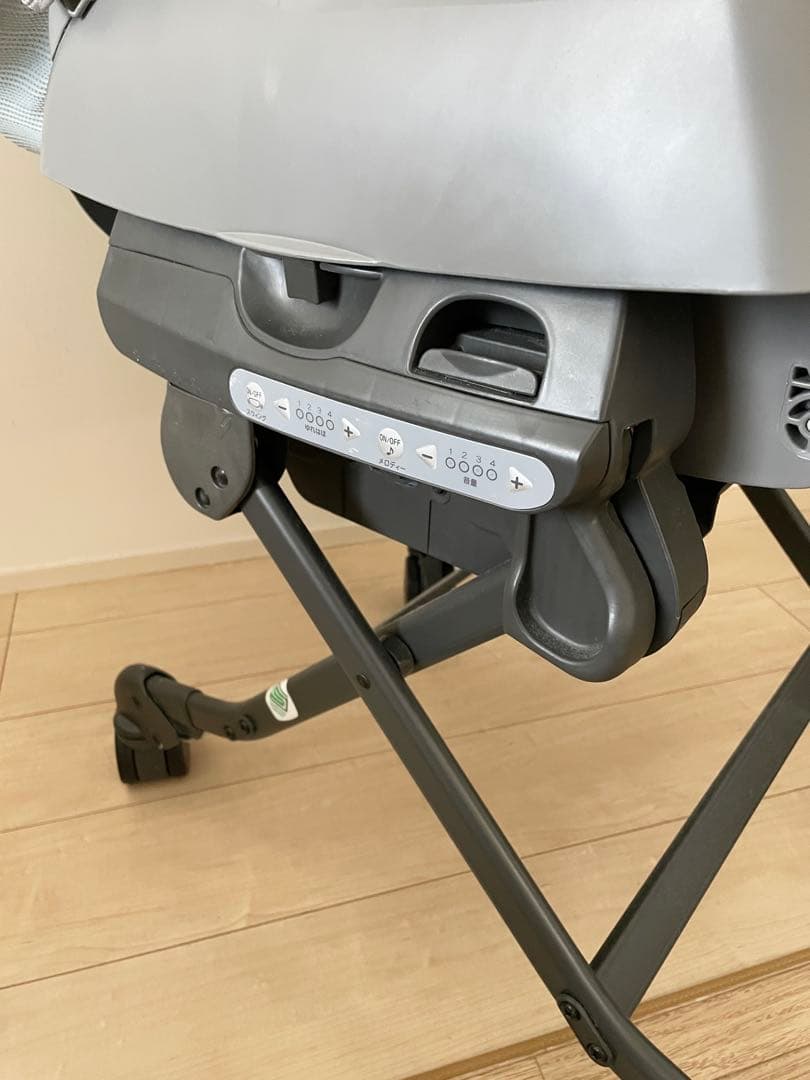 コンビ　ホワイトレーベル　ネムリラAUTOSWING long スリープシェル