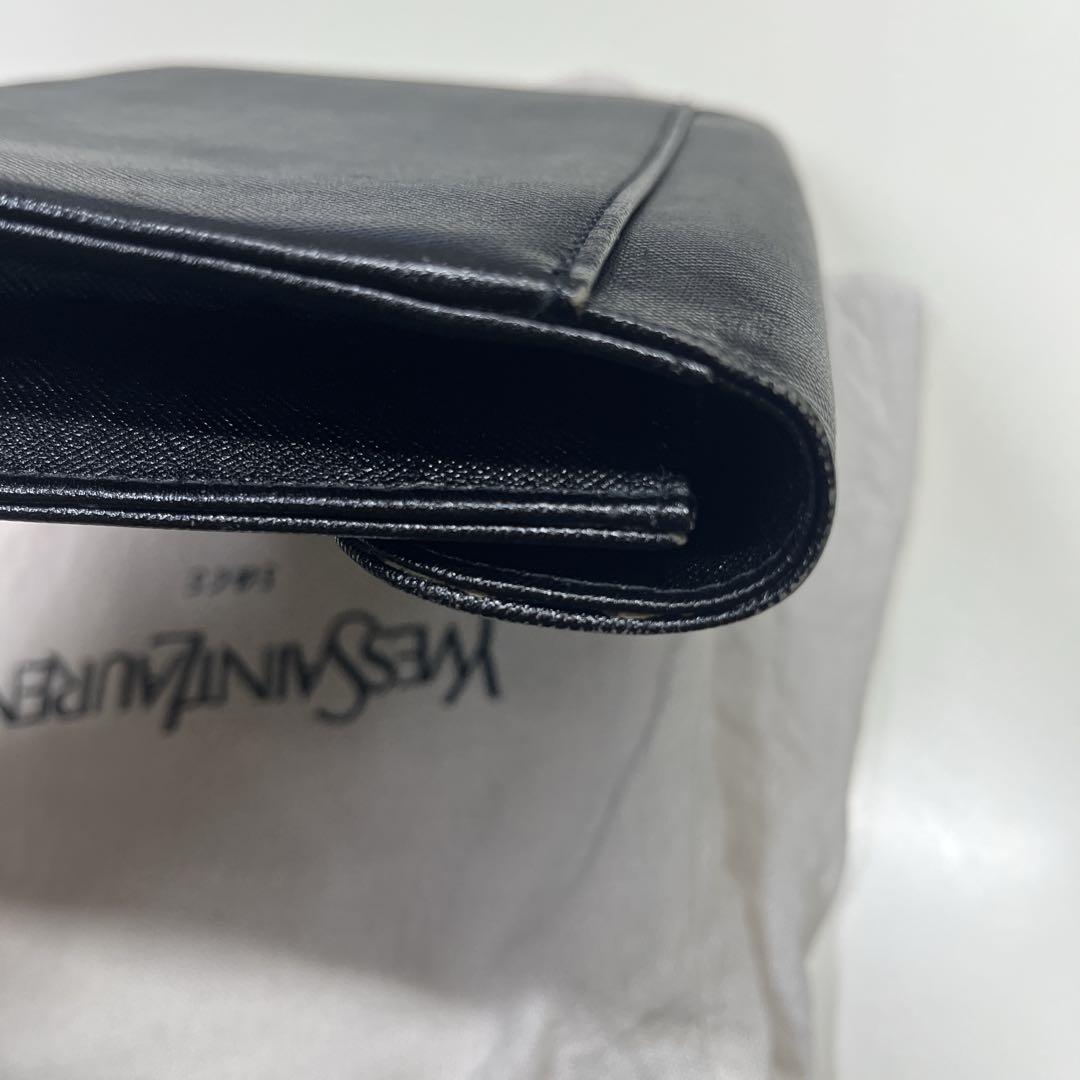YSL イヴ・サンローラン ブラックレザー クラッチバッグ
