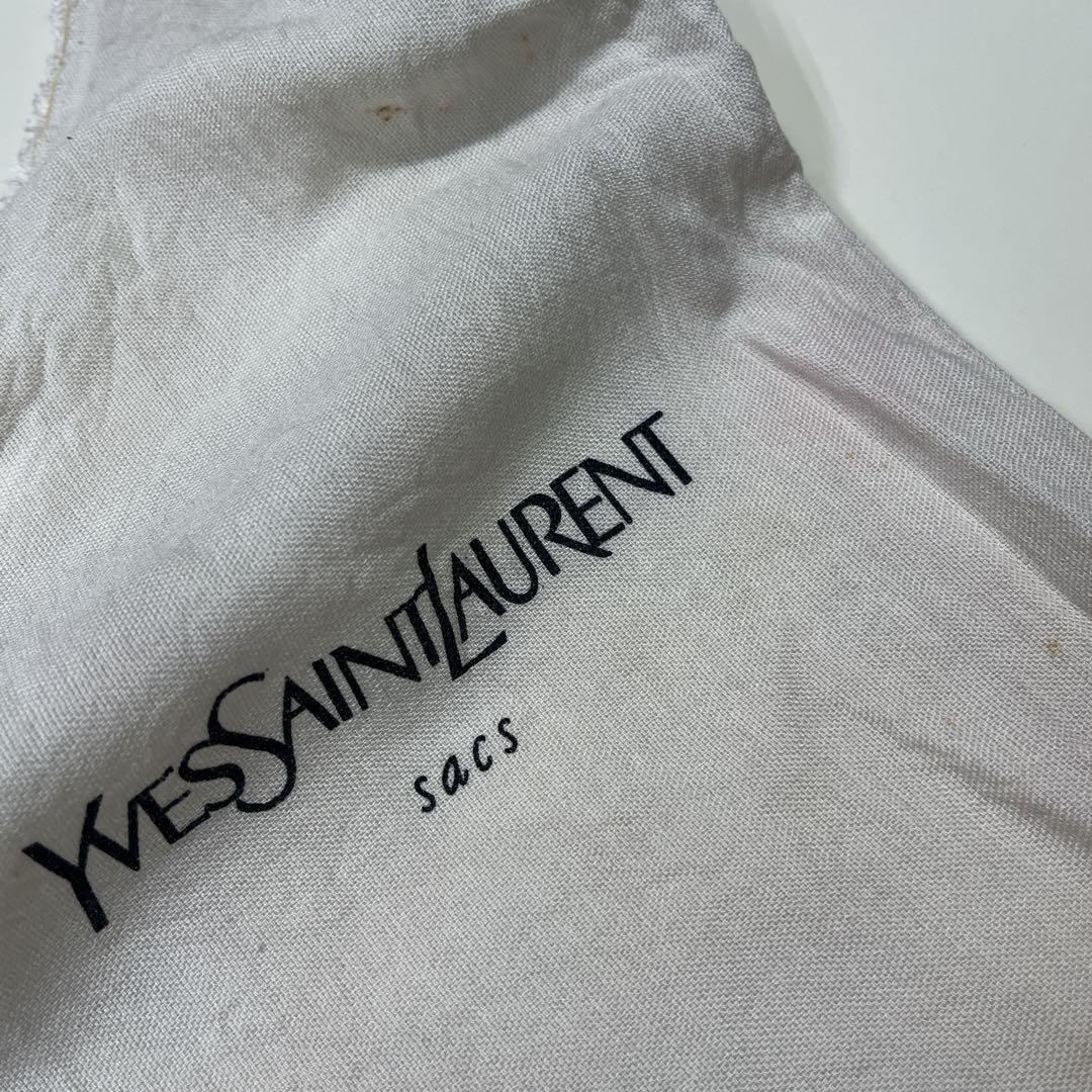 YSL イヴ・サンローラン ブラックレザー クラッチバッグ