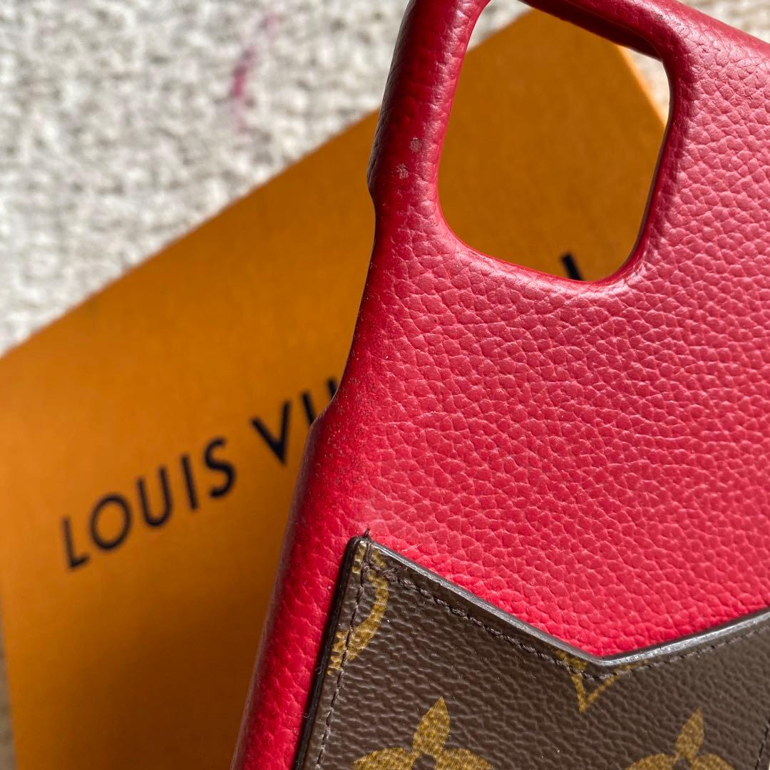 ルイヴィトン　バンパー　赤　iPhone 11Pro Max