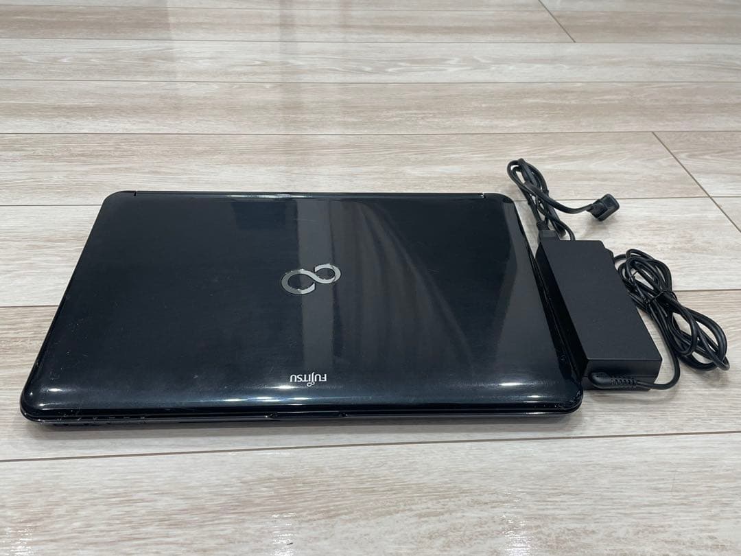 富士通 LIFEBOOK Windows7 Intel Core i7