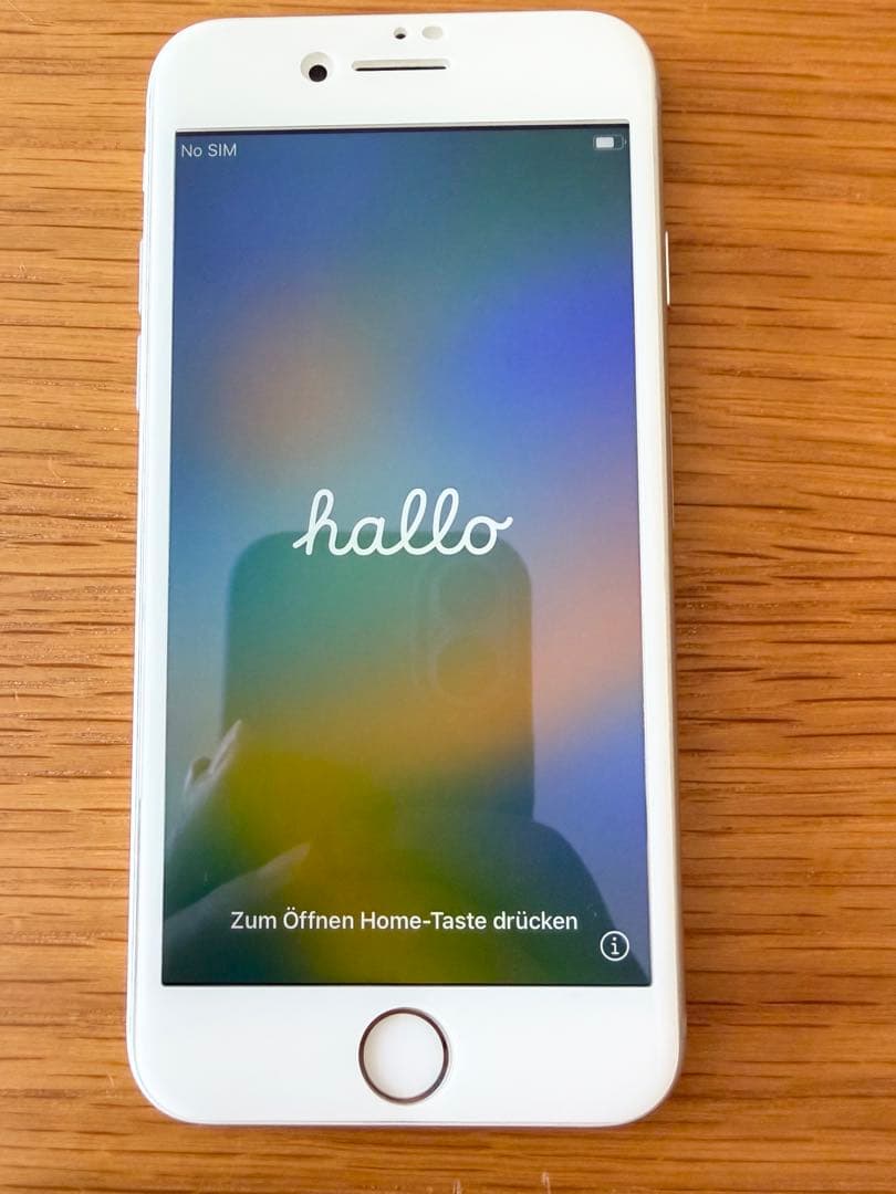 美品 iPhone8 64GB シルバー