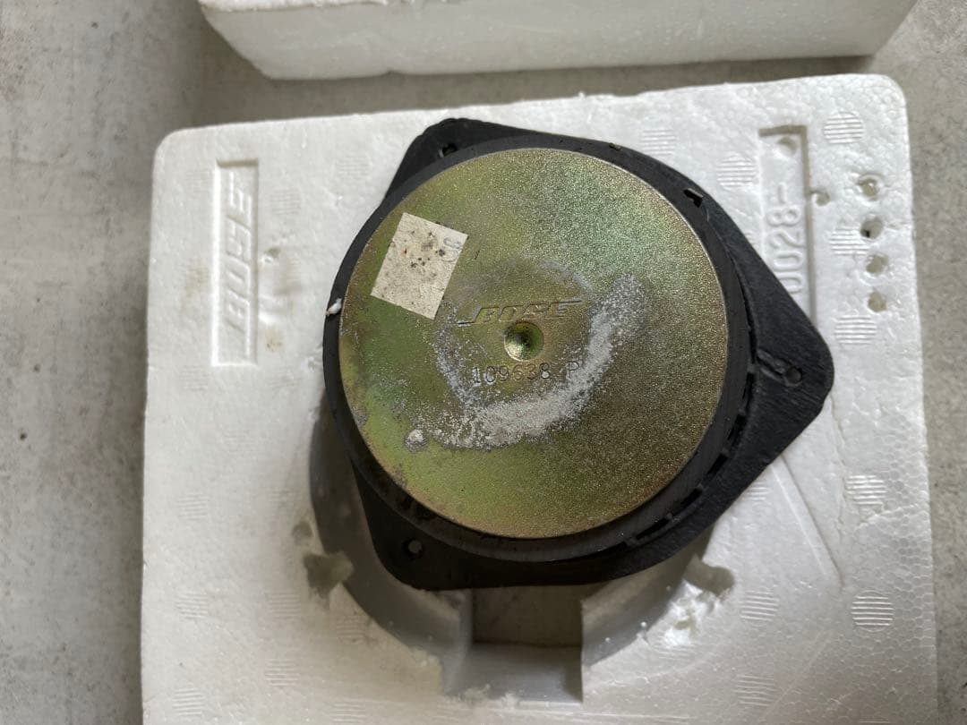 Bose スピーカー カバー付き