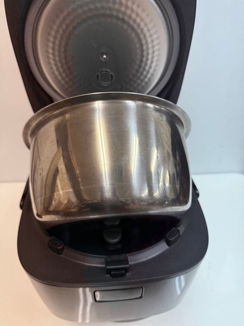 Panasonic IH 炊飯器 SR-FE101 ブラック 2024年製