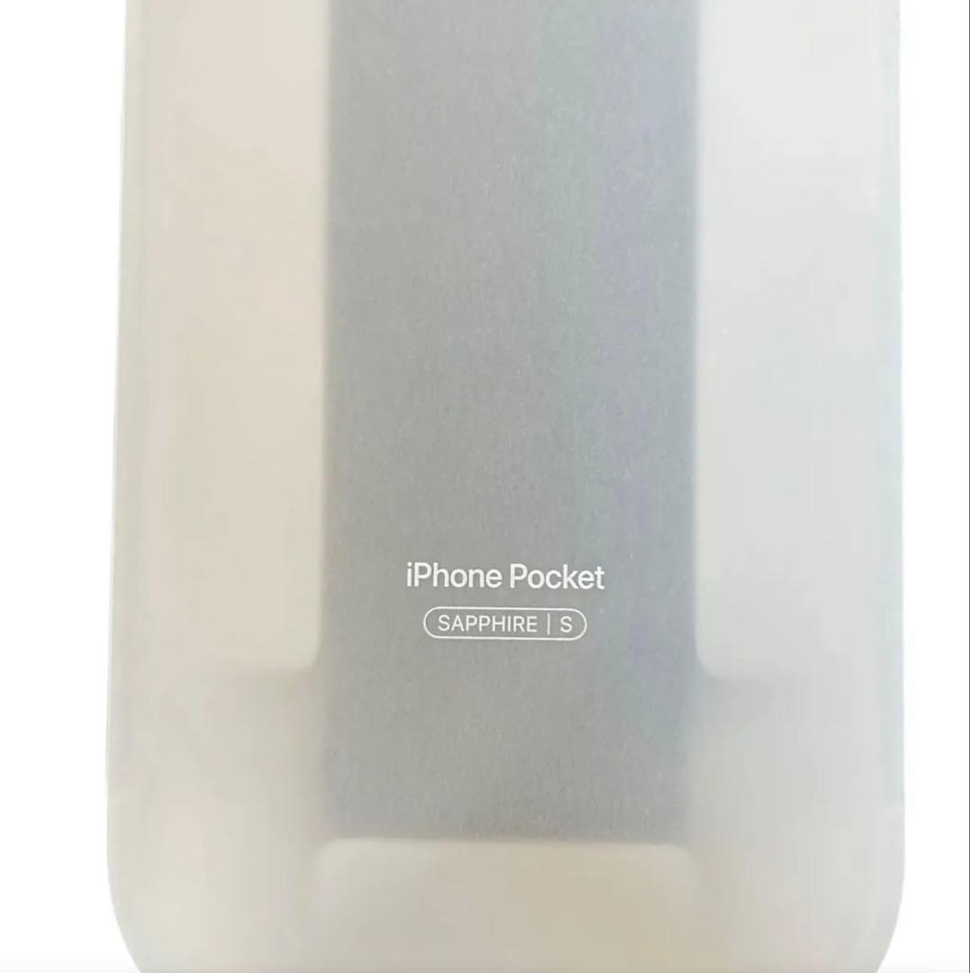 新品　iPhone Pocket by ISSEY MIYAKE サファイヤ