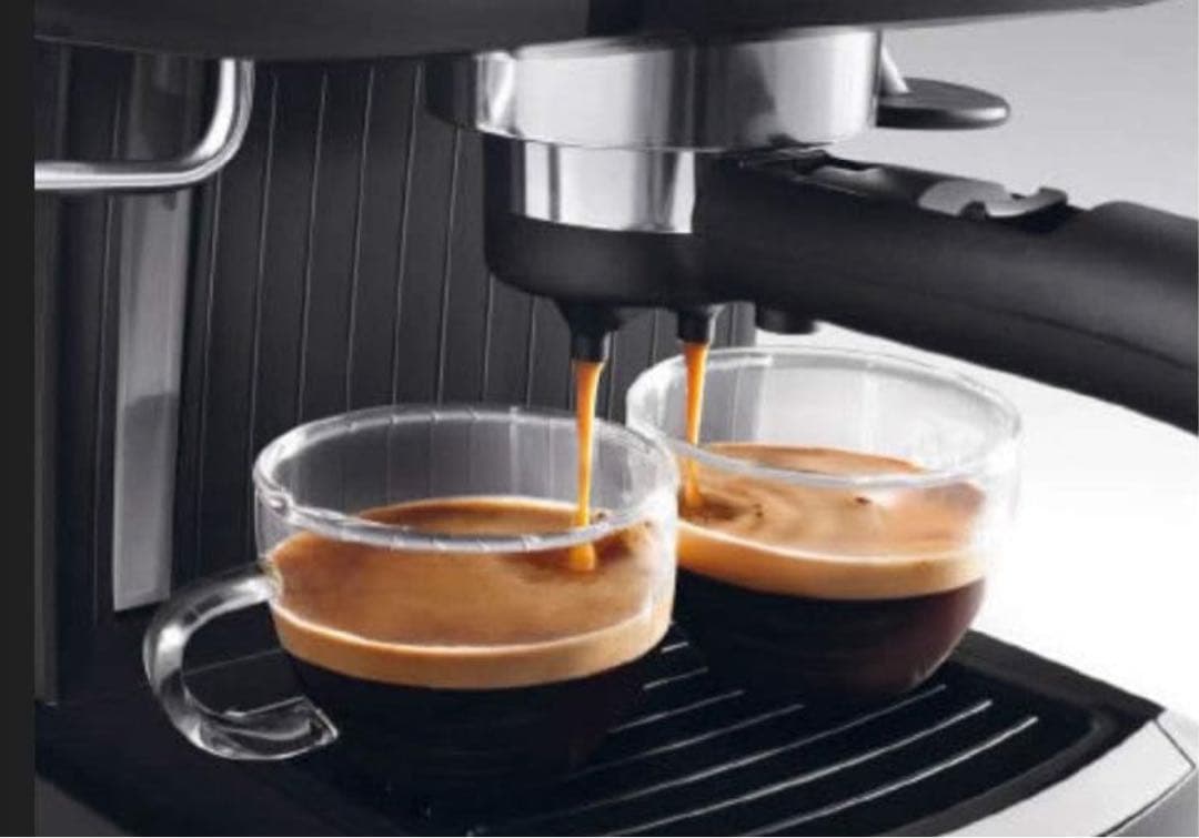 yamay0chan.1023様　デロンギ　エスプレッソメーカー EC152J