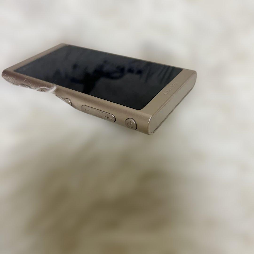 【極美品】SONY WALKMAN NW-A55 ゴールドカラー