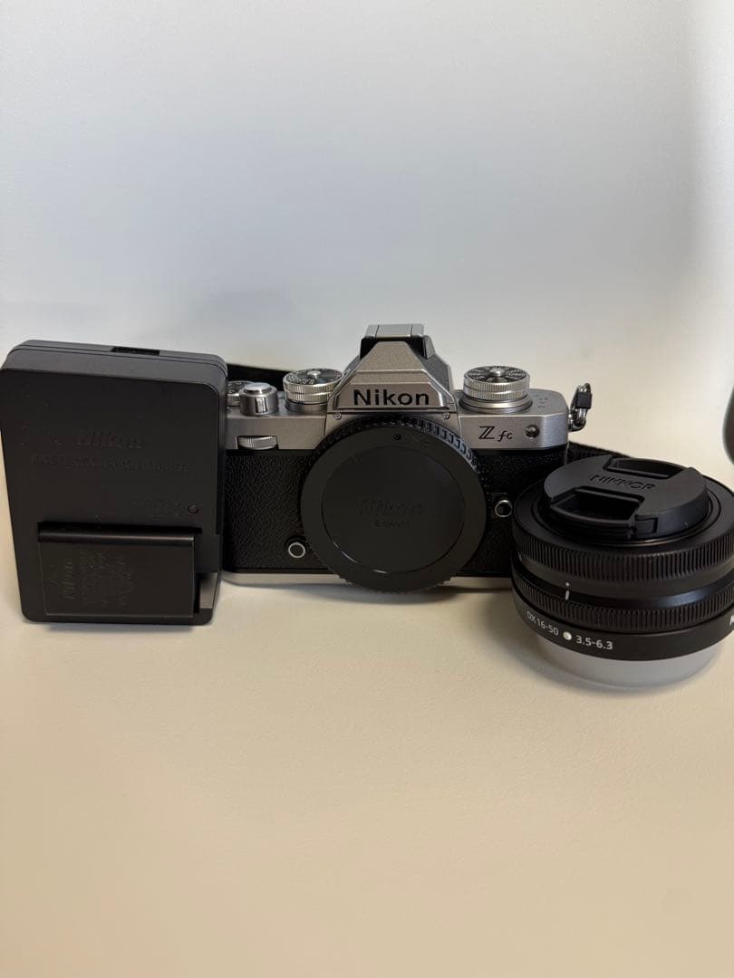 【値下げ延長】Nikon Z fc ミラーレスカメラ 本体レンズ付き