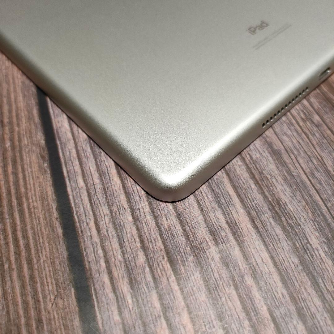 iPad 第7世代 32GB シルバー 新品近い