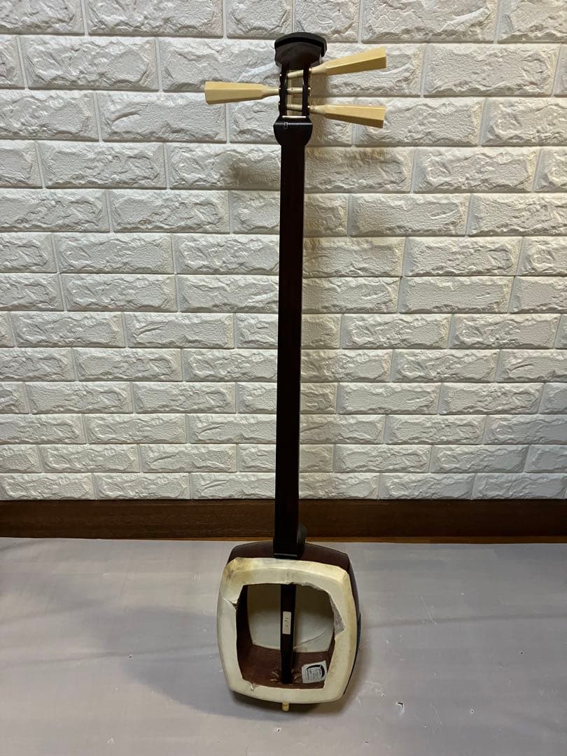 【高級希少】津軽三味線 紅木 トチ有 子持綾杉胴 三つ折棹 金細 二本溝 K18