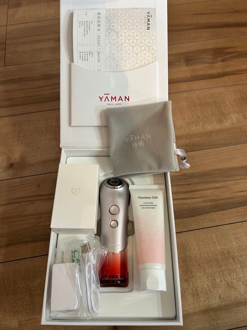 美品　YA-MAN ヤーマン　家庭用美顔器　ブルームレッド　ジェル