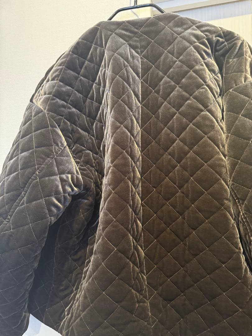 タイムセール本日即決uncrave アンクレイヴ ベロアキルティングブルゾン 2