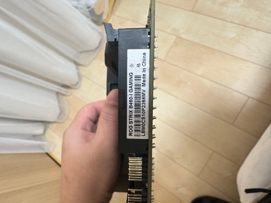 た*る様 ROG STRIX B460-I GAMING Mini-ITX マザ