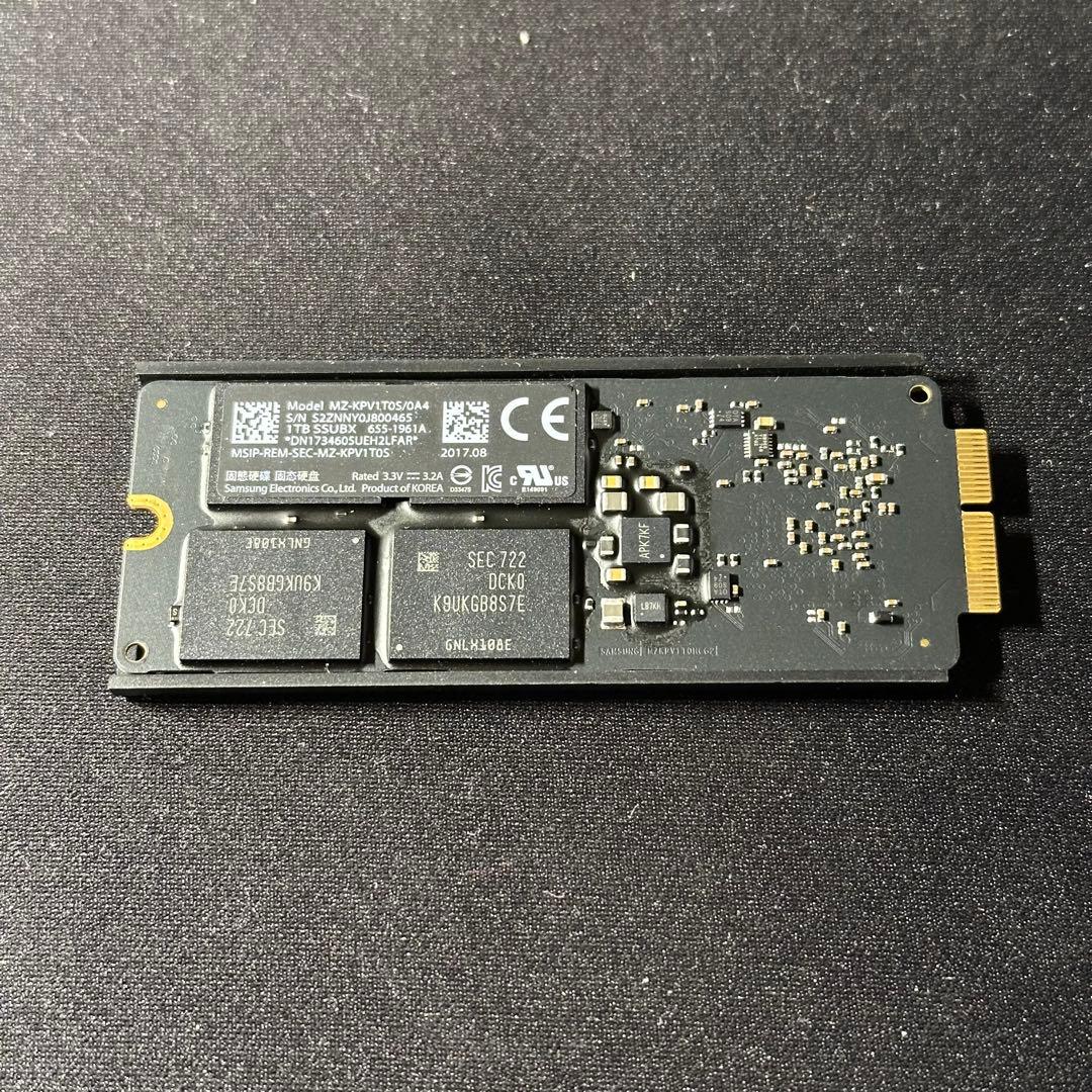 Apple Mac Pro 純正SSD MZ-KPV1T0S/0A4 1TB