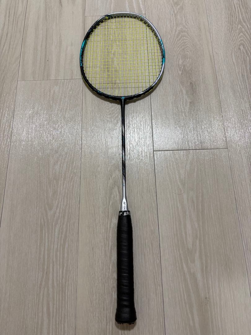 と*す様 YONEX ASTROX 88D Pro 美品 グリップ保護膜未剥離