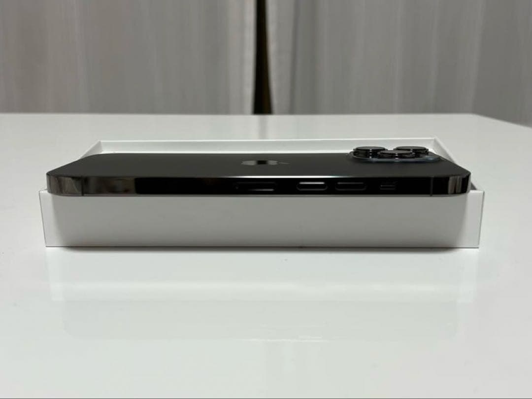 iPhone 13 Pro Max 256 GB 【極美品】 即購入OK