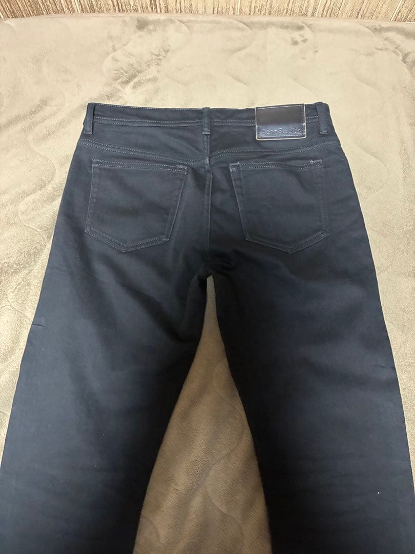 Acne Studios ブラック デニム