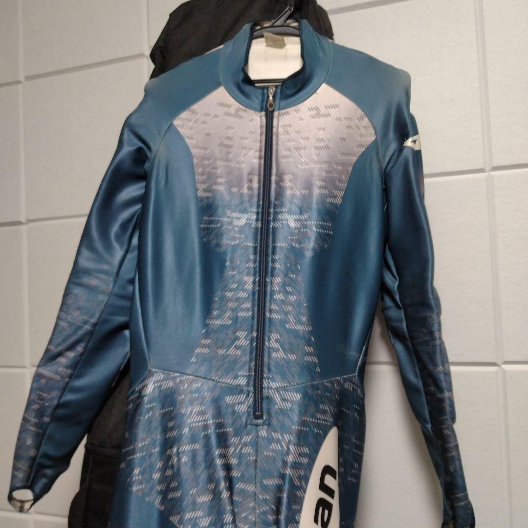 ミズノ 競技スキー用ワンピース＋ハーフパンツ（M） FIS規格