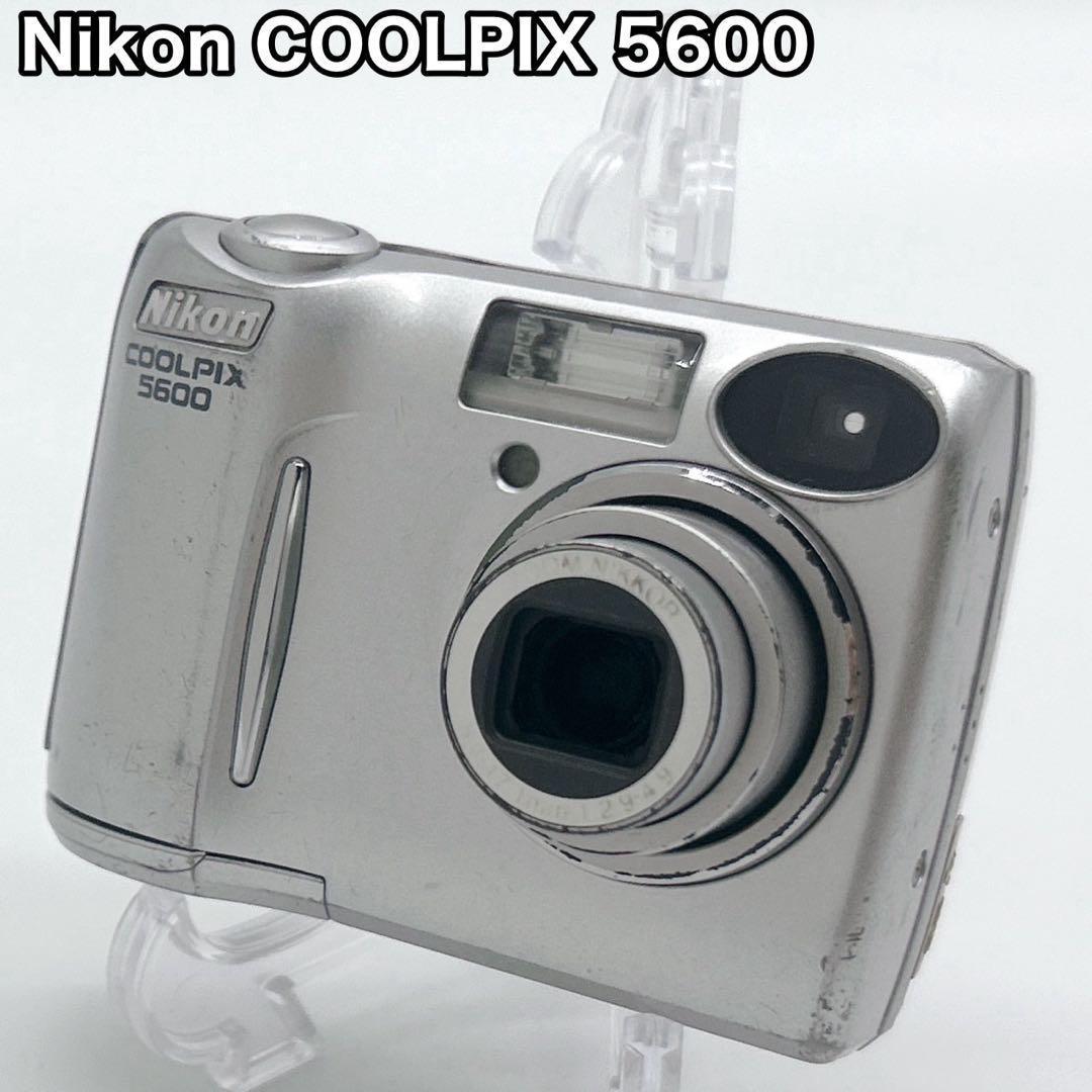 Nikon ニコン COOLPIX 5600 シルバー デジカメ