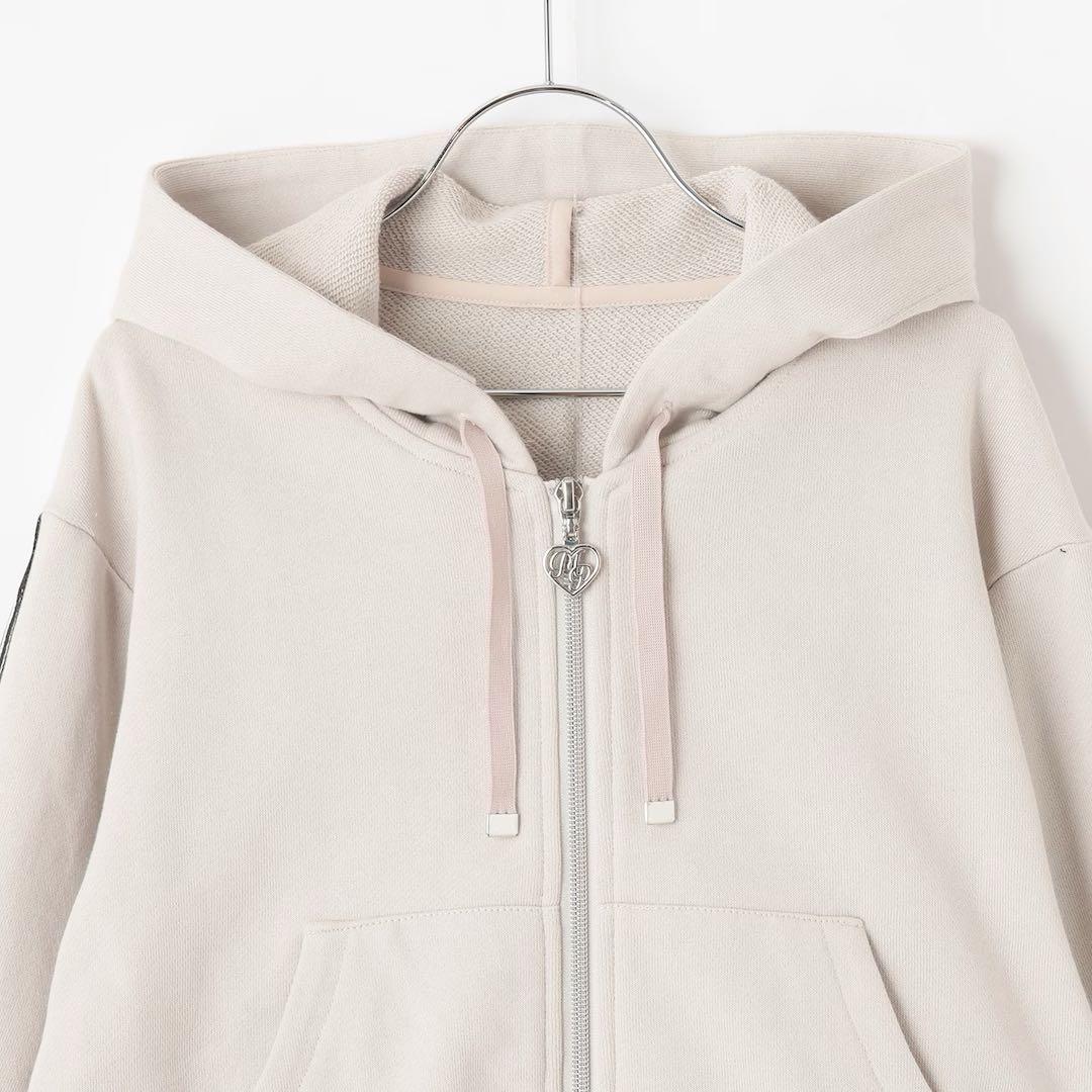 メゾピアノ新品新作タグ付きスポーティーラインジップパーカ＆スカパンセットアップ