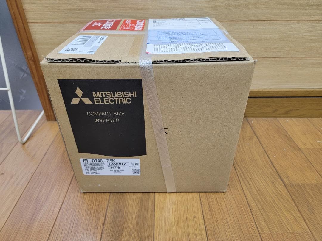 三菱インバータ　FR-D740-7.5K