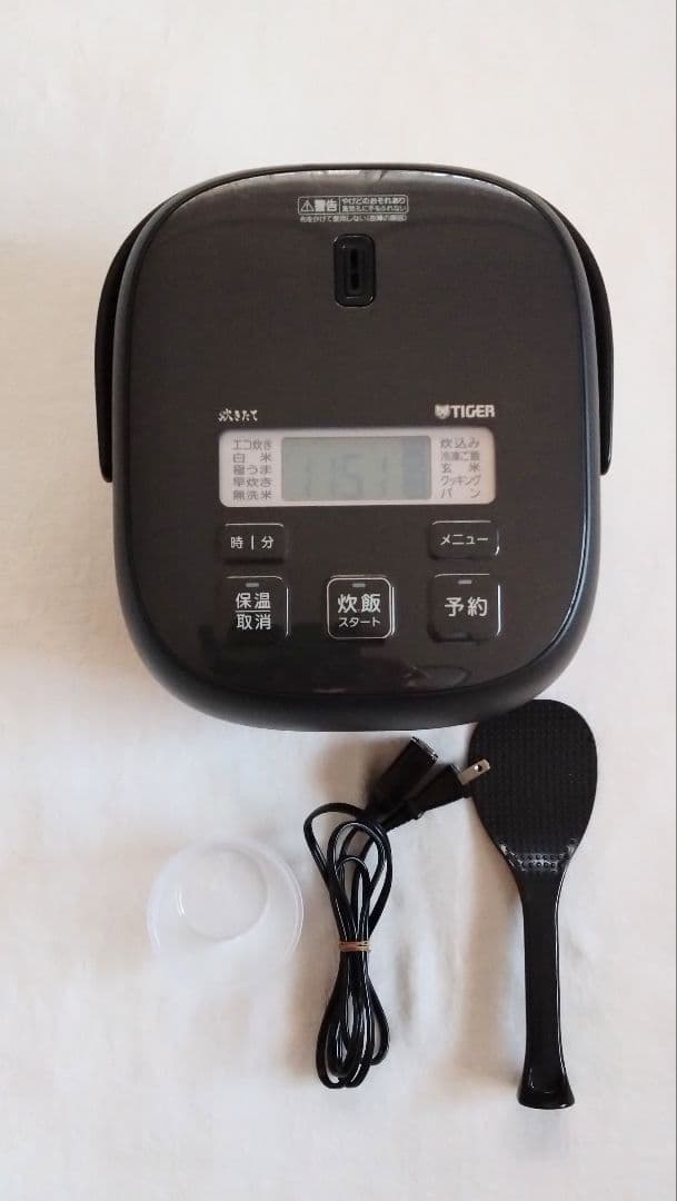 TIGER 炊飯器 3合炊き　25年製9月購入　JBS-A055 KM