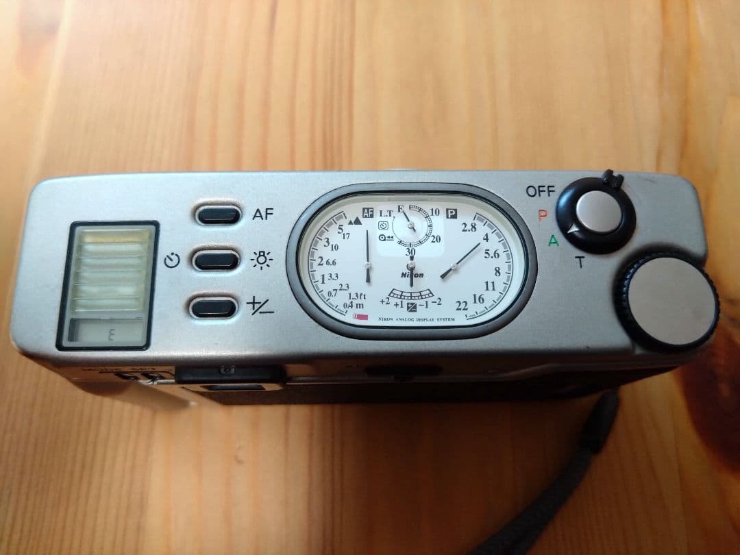 ニコン　Nikon 35Ti チタンボディ (ケース・取説付き)現状品