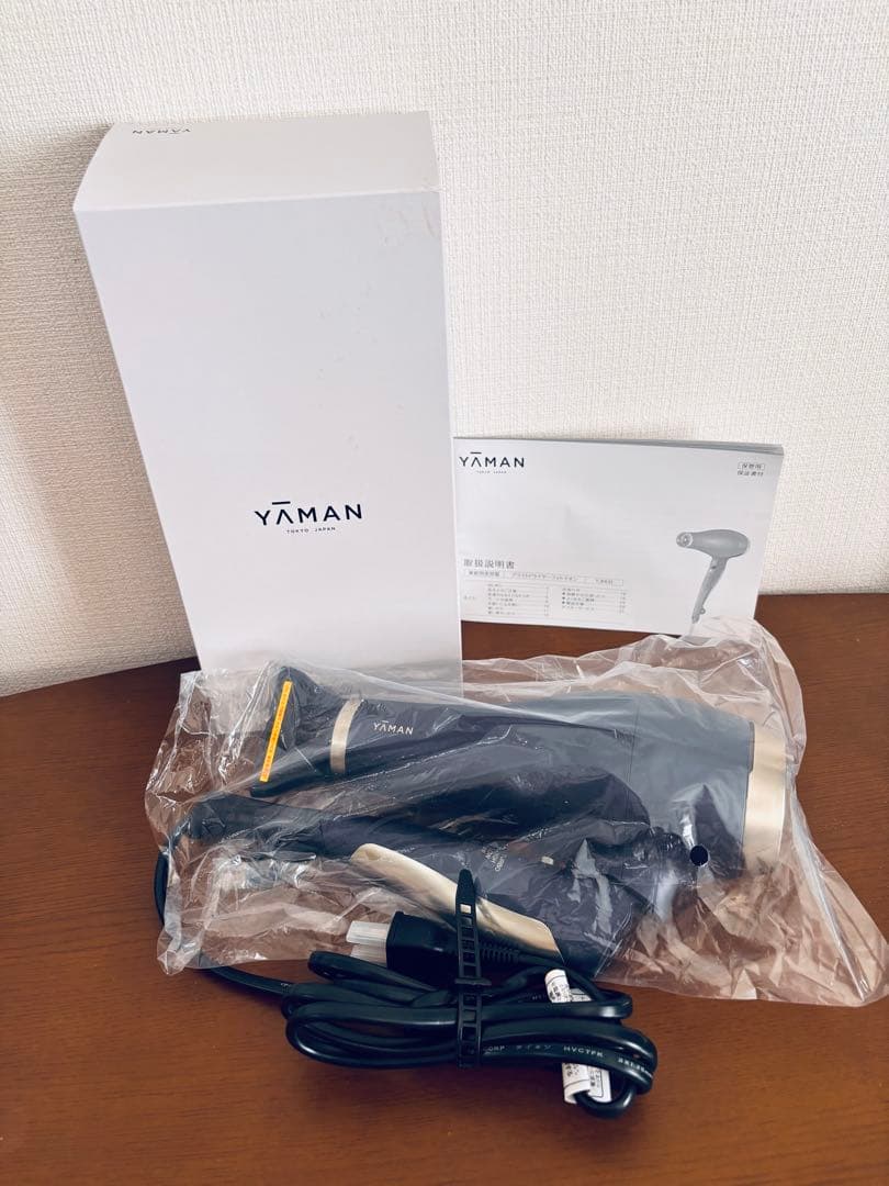 【新品未使用】YAMAN YJHC0L ブライトドライヤーフォトイオン