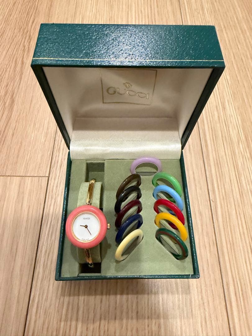 GUCCI グッチ チェンジベゼル ホワイト文字盤 ゴールド