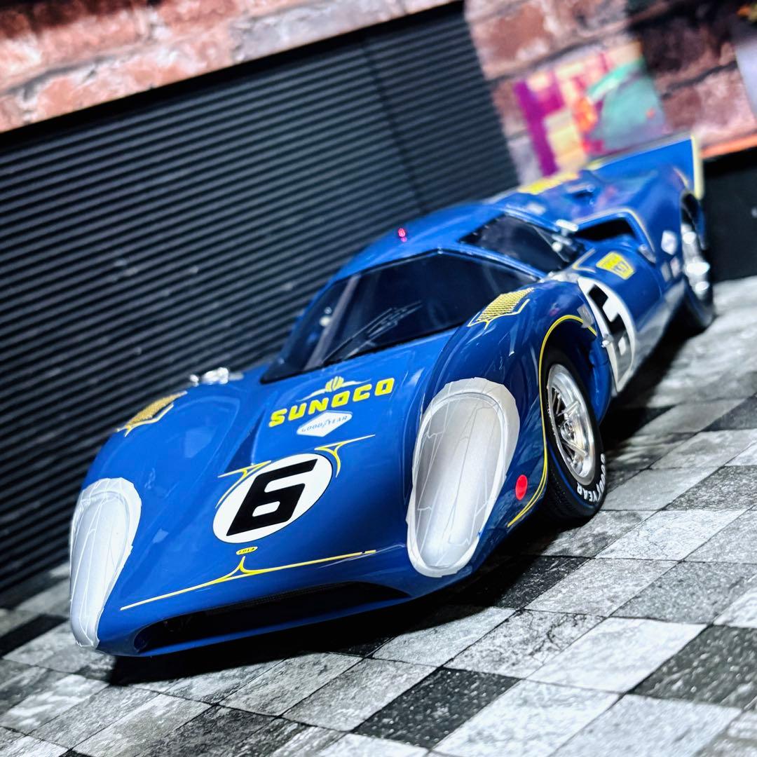 ショーケース付属 1/18 Spark ローラT70 Mk.3B GT 1969