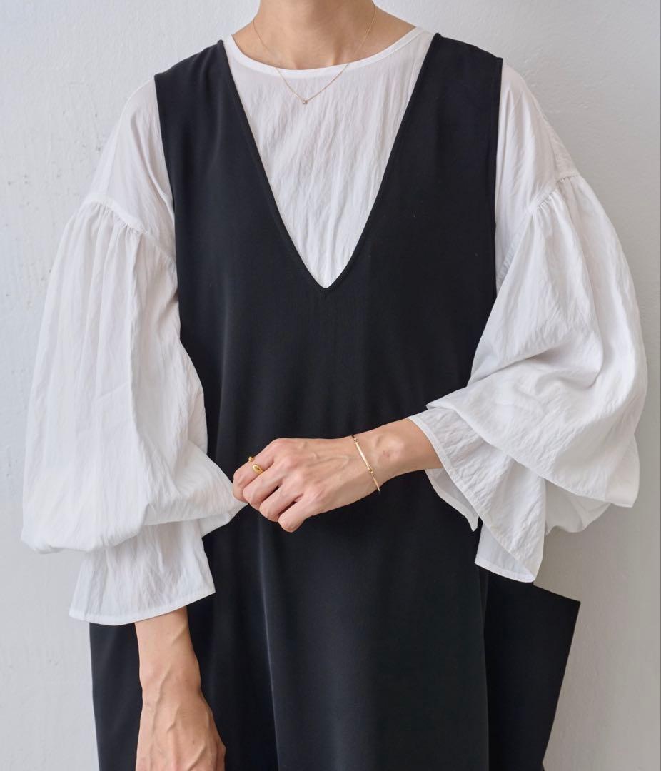 【美品】BEARDSLEY✴︎LIVETART ギャザーカフスシャツ　ホワイト