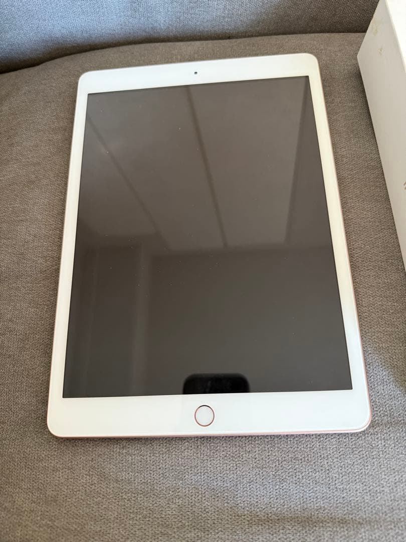 iPad 10.2インチ 7世代　ゴールド 箱付き　（ローズゴールド）